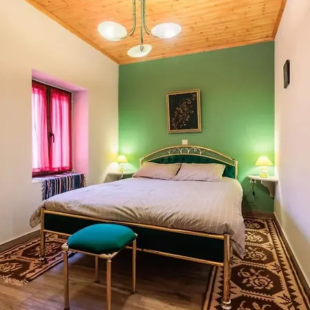 Arcadia Getaway - Sani 11 Apartment *