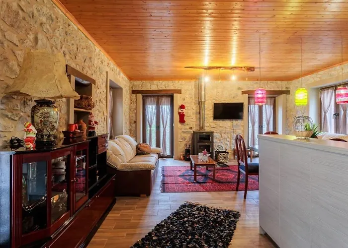 Arcadia Getaway - Sani 11 Apartment *