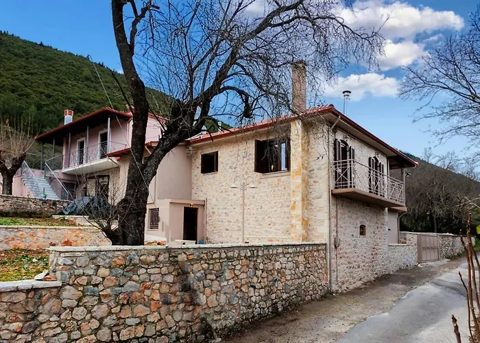 Arcadia Getaway - Sani 11 Levidhion